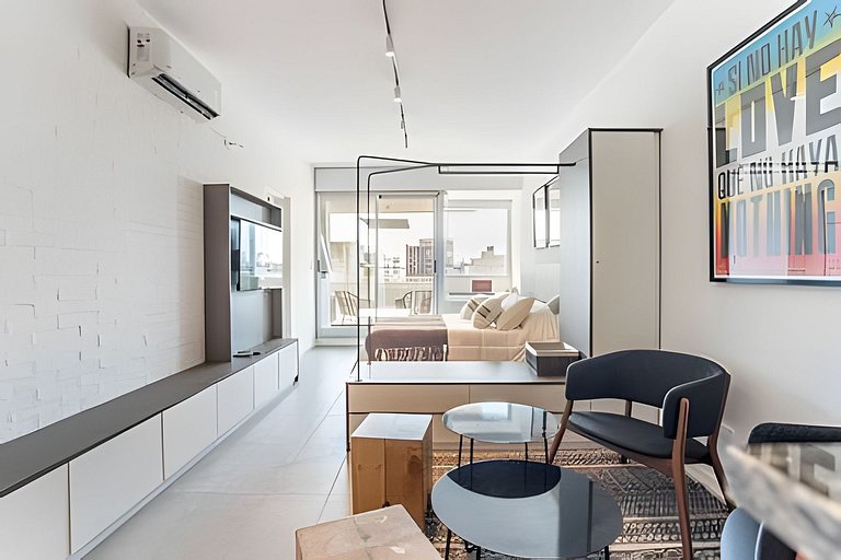 Moderno Studio con Gran Vista