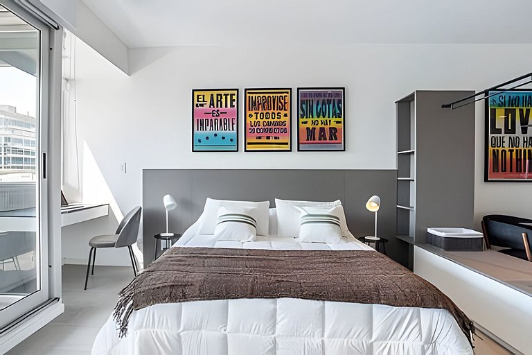 Moderno Studio con Gran Vista