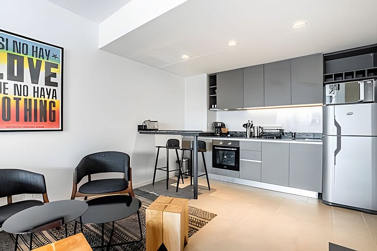 Moderno Studio con Gran Vista