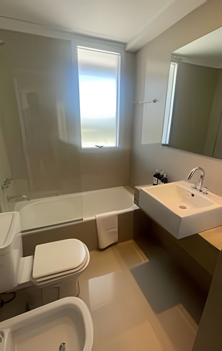 Amplio y Moderno con Piscina, BBQ, Sauna y Vistas