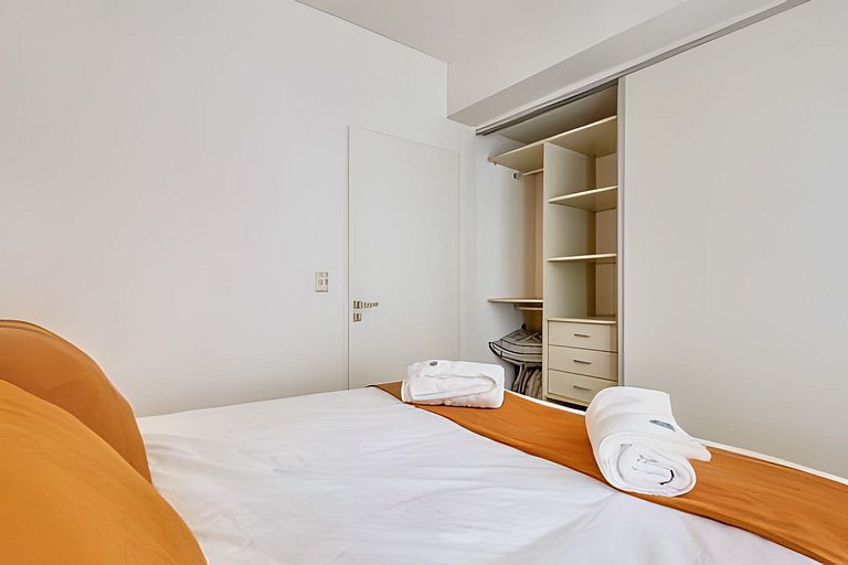 Amplio y Moderno con Piscina, BBQ, Sauna y Vistas