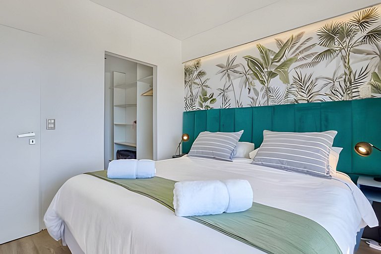 Amplio y Moderno con Piscina, BBQ, Sauna y Vistas