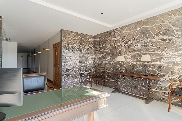 Amplio y Céntrico en Av. Libertador Ideal Familias