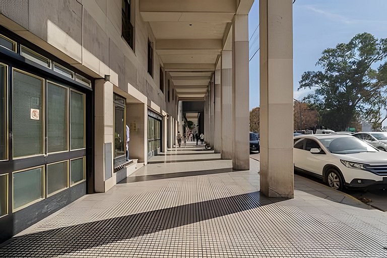 Amplio y Céntrico en Av. Libertador Ideal Familias