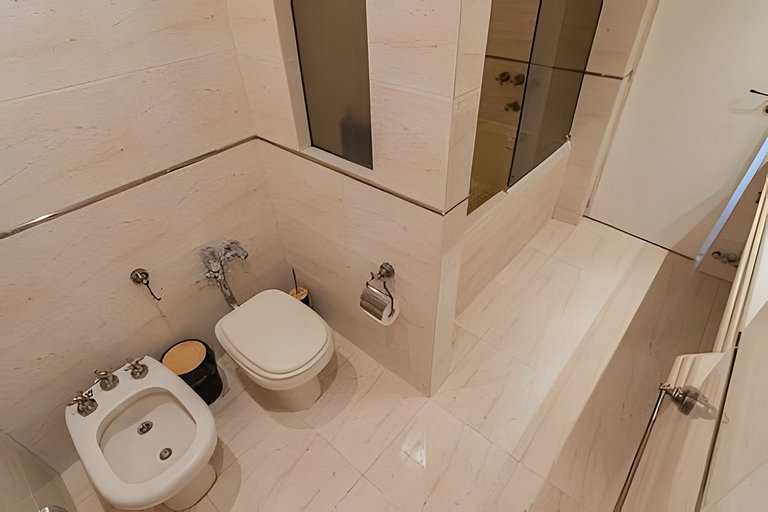 Amplio y Céntrico en Av. Libertador Ideal Familias