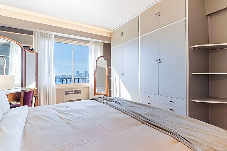 Amplio y Céntrico en Av. Libertador Ideal Familias