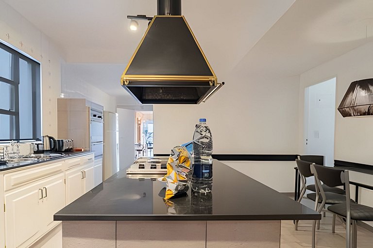 Amplio y Céntrico en Av. Libertador Ideal Familias