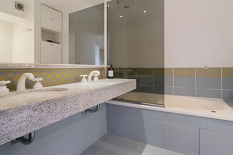 Amplio y Céntrico en Av. Libertador Ideal Familias