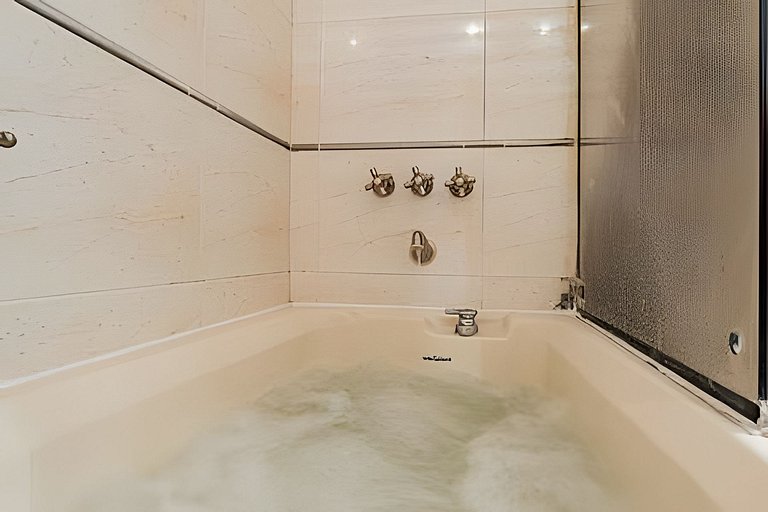 Amplio y Céntrico en Av. Libertador Ideal Familias