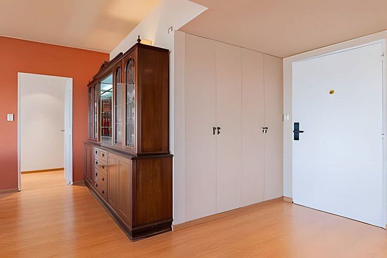 Amplio y Céntrico en Av. Libertador Ideal Familias