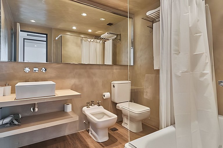 Excepcional con Vistas y Piscina, Gimnasio y Sauna