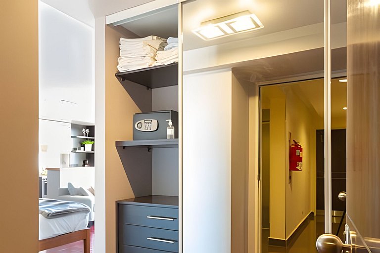 Espectacular Studio con Super Vistas, Piscina, Gym