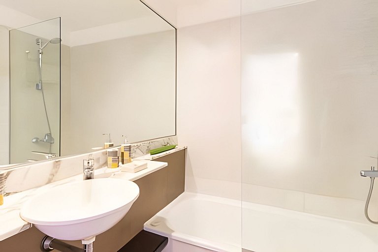 Espectacular Studio con Super Vistas, Piscina, Gym