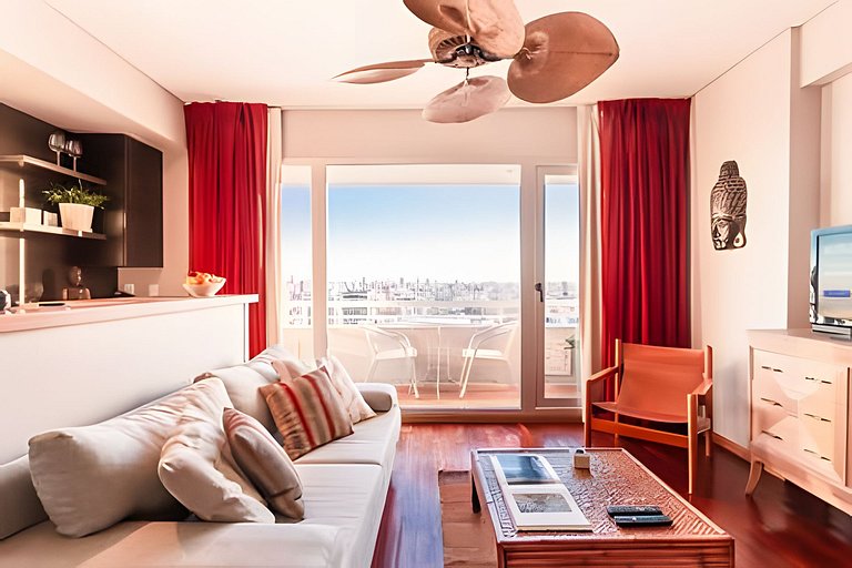 Espectacular Studio con Super Vistas, Piscina, Gym