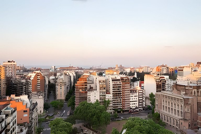 Espectacular Vista a la Ciudad y Mágico Atardecer!
