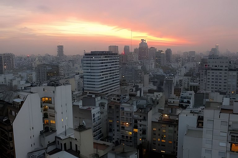 Espectacular Vista a la Ciudad y Mágico Atardecer!