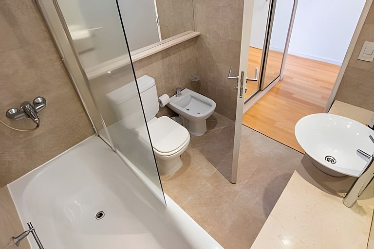 Increíble con Piscina Climatizada, Gym y Jacuzzi