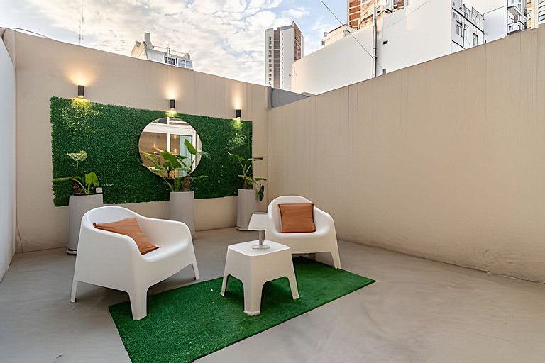 Cool Duplex en Palermo Chico con Patio Privado!