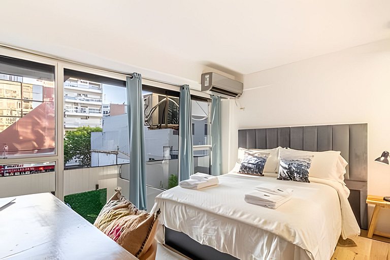 Cool Duplex en Palermo Chico con Patio Privado!