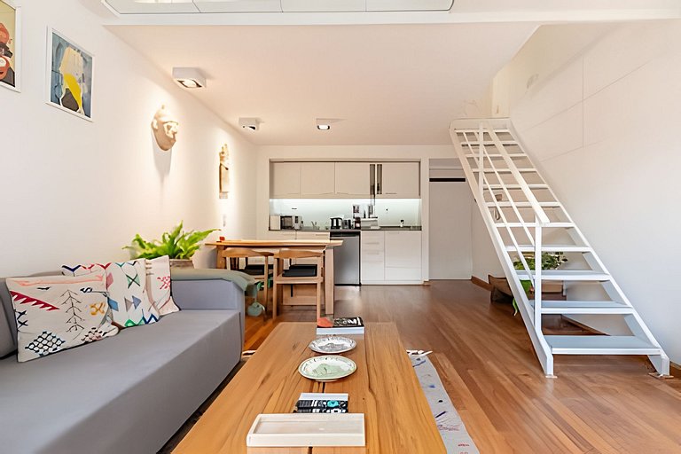 Cool Duplex en Palermo Chico con Patio Privado!