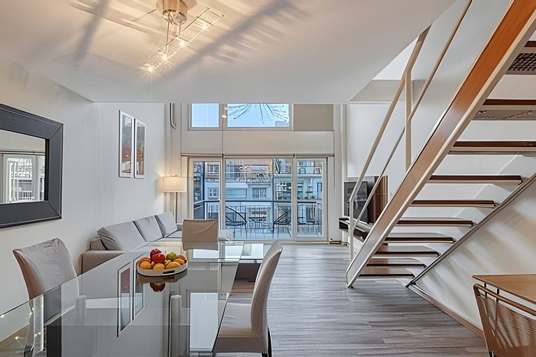 Luminoso y Cómodo Dúplex en el Corazón de Recoleta