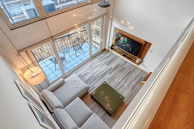 Luminoso y Cómodo Dúplex en el Corazón de Recoleta