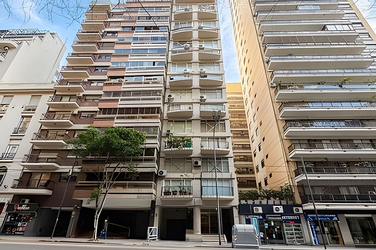 Luminoso y Cómodo Dúplex en el Corazón de Recoleta
