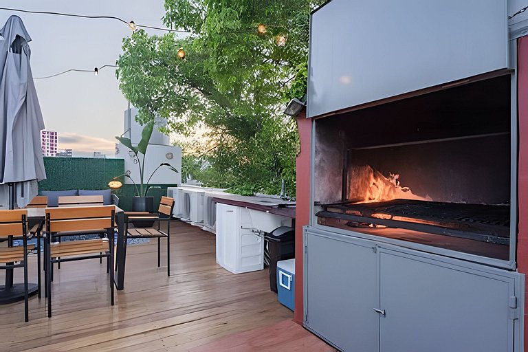 Great house w/ private terrace BBQ & Jacuzzi