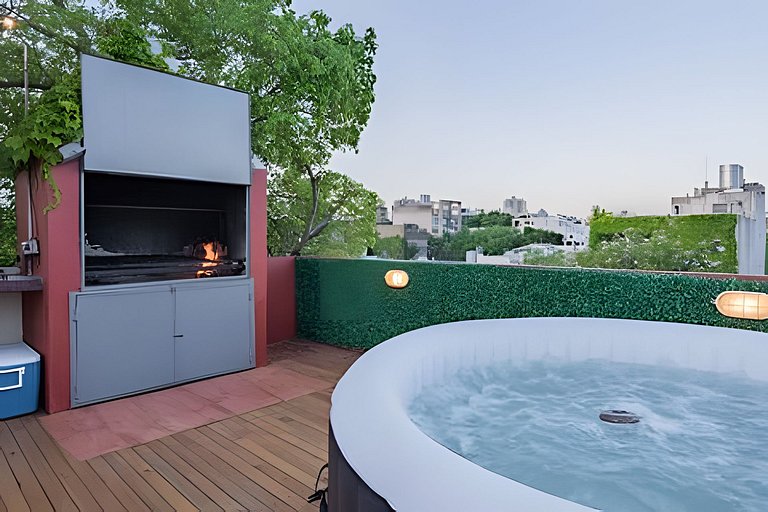 Great house w/ private terrace BBQ & Jacuzzi