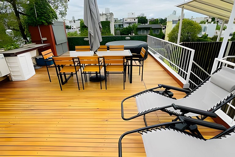 Great house w/ private terrace BBQ & Jacuzzi