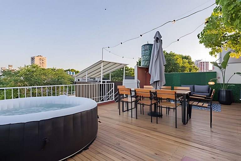 Great house w/ private terrace BBQ & Jacuzzi