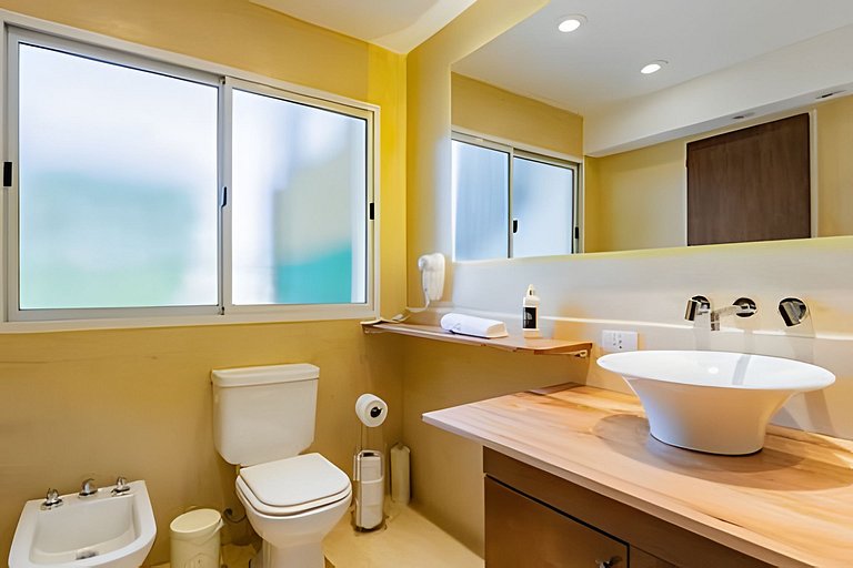 Great house w/ private terrace BBQ & Jacuzzi