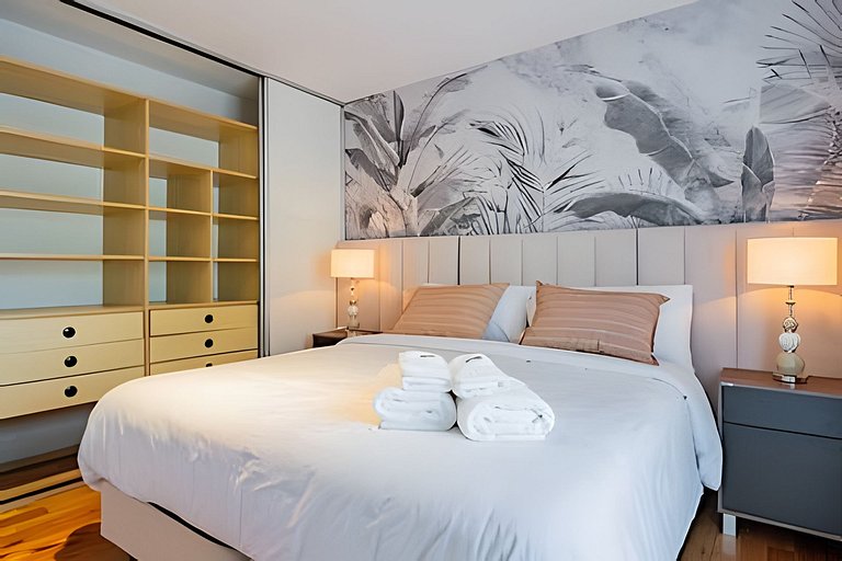 Great house w/ private terrace BBQ & Jacuzzi