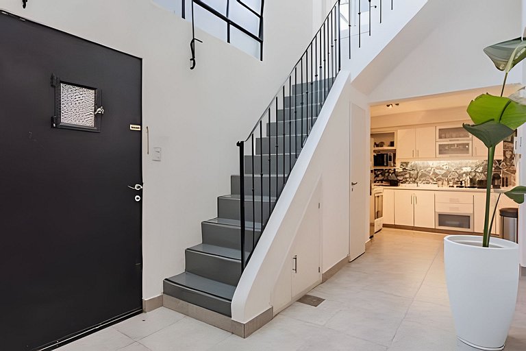 Great house w/ private terrace BBQ & Jacuzzi