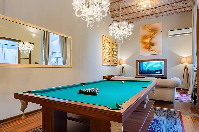 Great house w/ private terrace BBQ & Jacuzzi