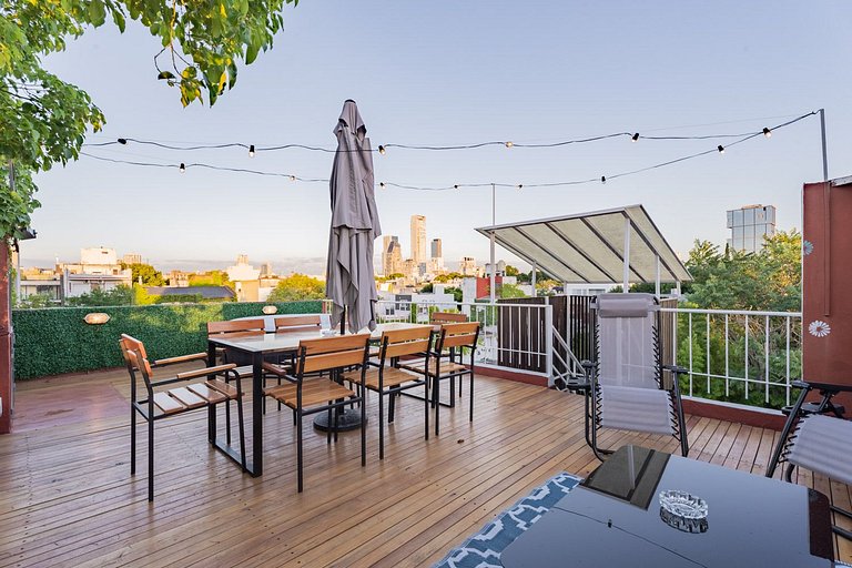 Great house w/ private terrace BBQ & Jacuzzi