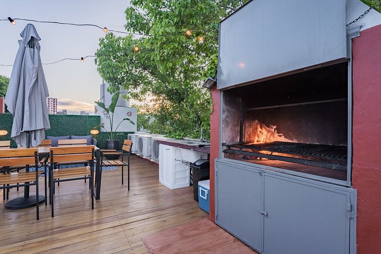 Great house w/ private terrace BBQ & Jacuzzi