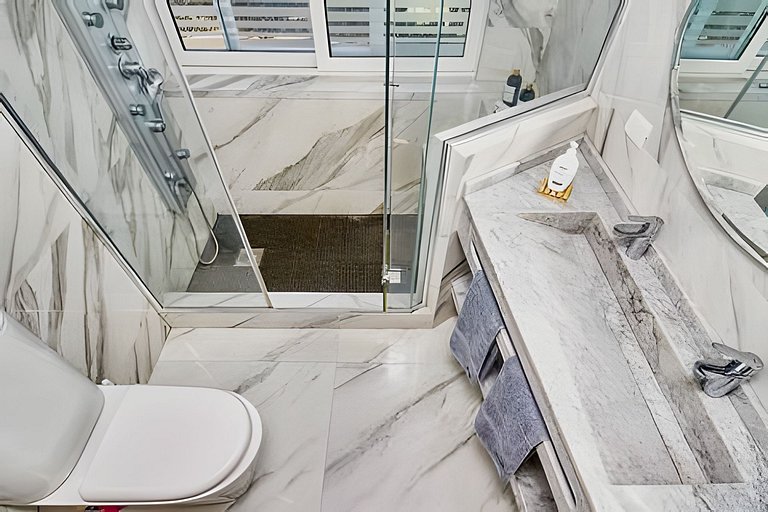 Espacioso 3BR y 2 Terrazas Cerca de Parques