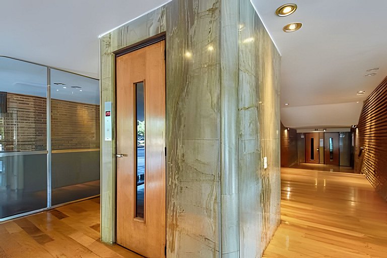 Espacioso 3BR y 2 Terrazas Cerca de Parques