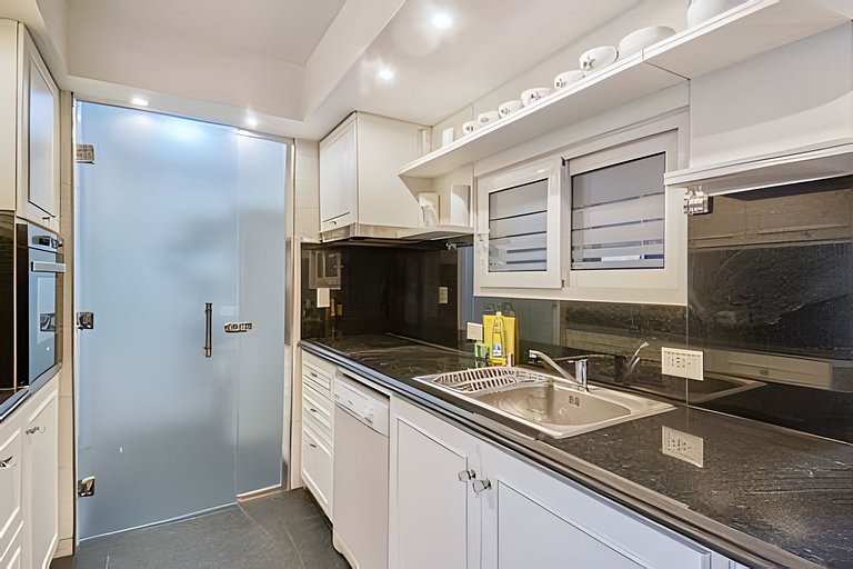 Espacioso 3BR y 2 Terrazas Cerca de Parques